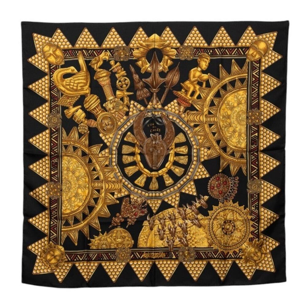 Hermes Carre 90 Lor Des Chefs Scarf Featuring a Black and Gold Design.